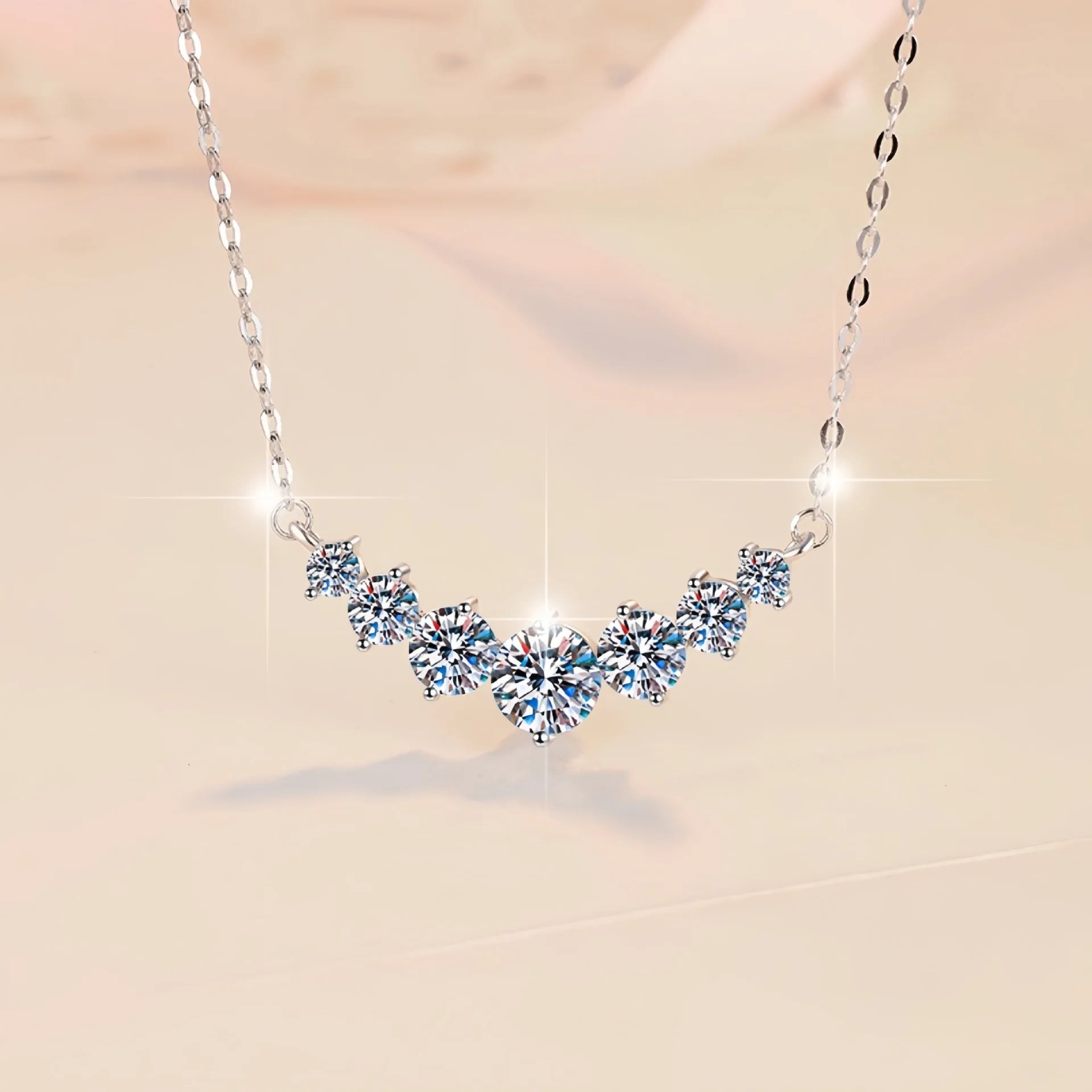 Ciondolo in Argento 925 con Zirconi 5A – Stile Classico